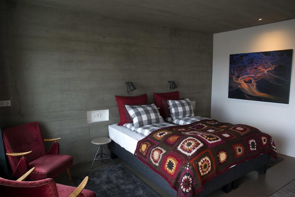 Hrifunes Guesthouse エクステリア 写真